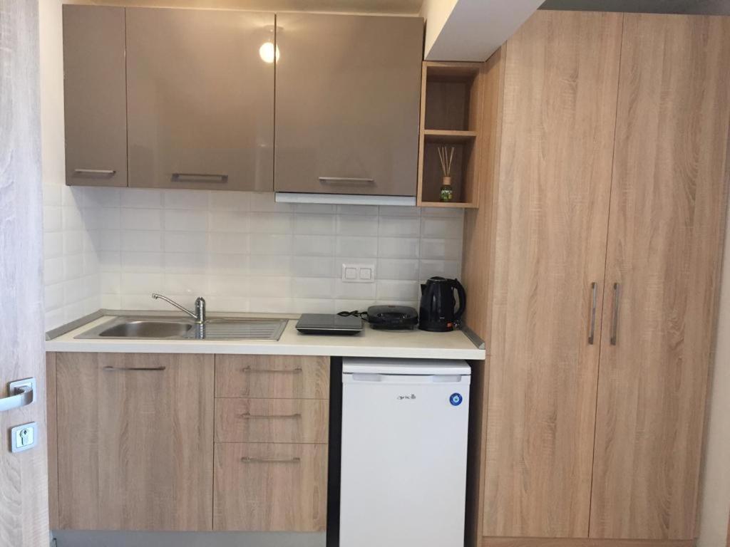 Thomas Studios & Apartments Paralia מראה חיצוני תמונה
