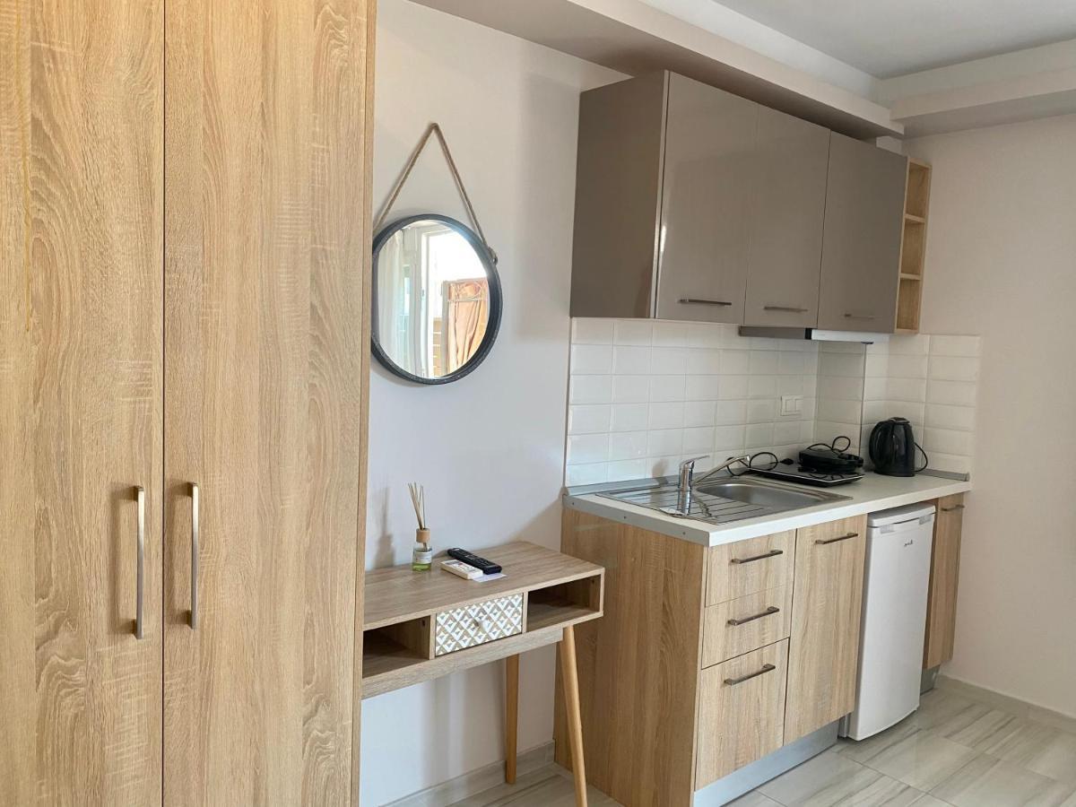 Thomas Studios & Apartments Paralia מראה חיצוני תמונה