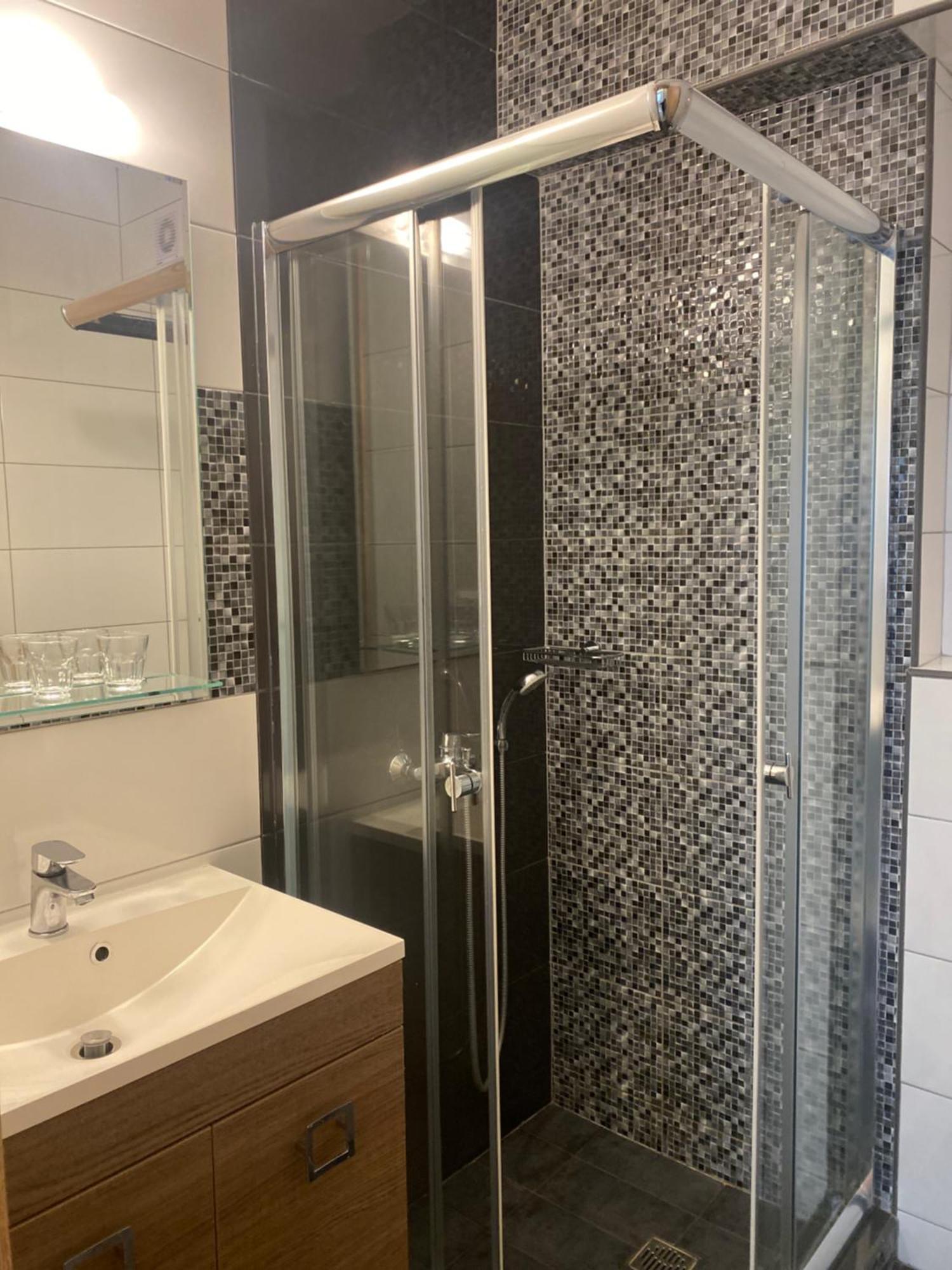 Thomas Studios & Apartments Paralia מראה חיצוני תמונה